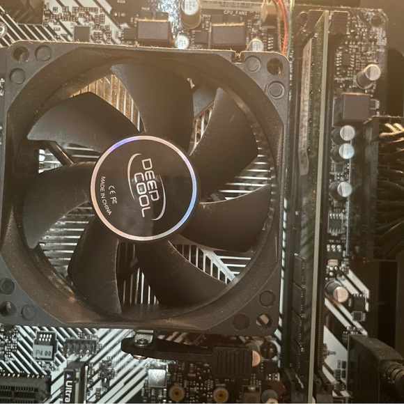 IBUYPOWER PC, RARELY USED - Picture 3 of 4